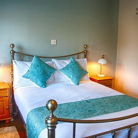 The Red Lion Inn هولمفيرث المظهر الخارجي الصورة