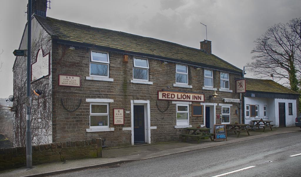 The Red Lion Inn هولمفيرث المظهر الخارجي الصورة